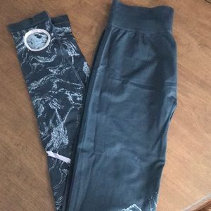 NWOT Fabletics Seamless Printed Legging